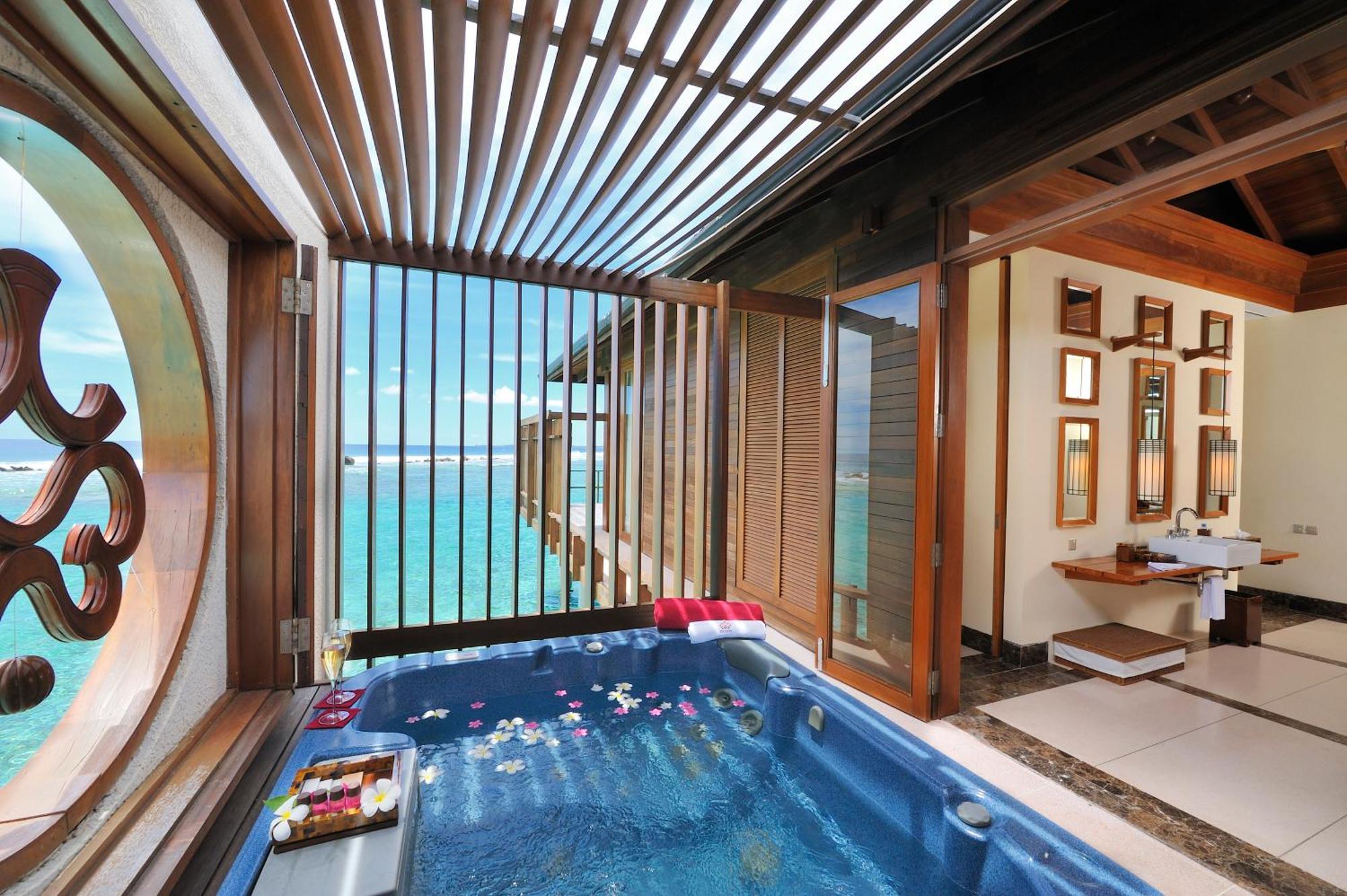 Suite am Meer mit 2 Schlafzimmern und Pool