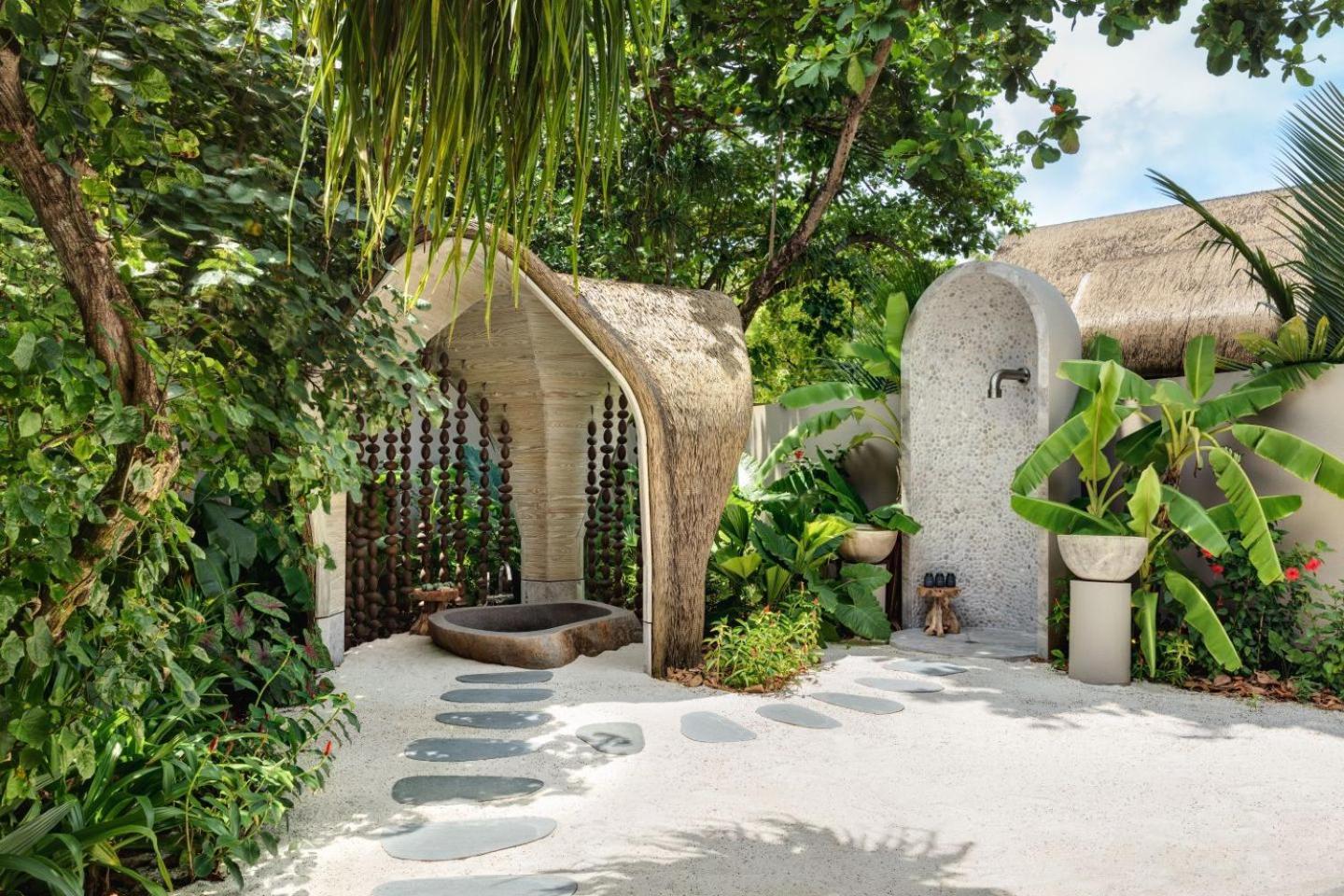 Three Bedroom Wellbeing Beach Pool Residence