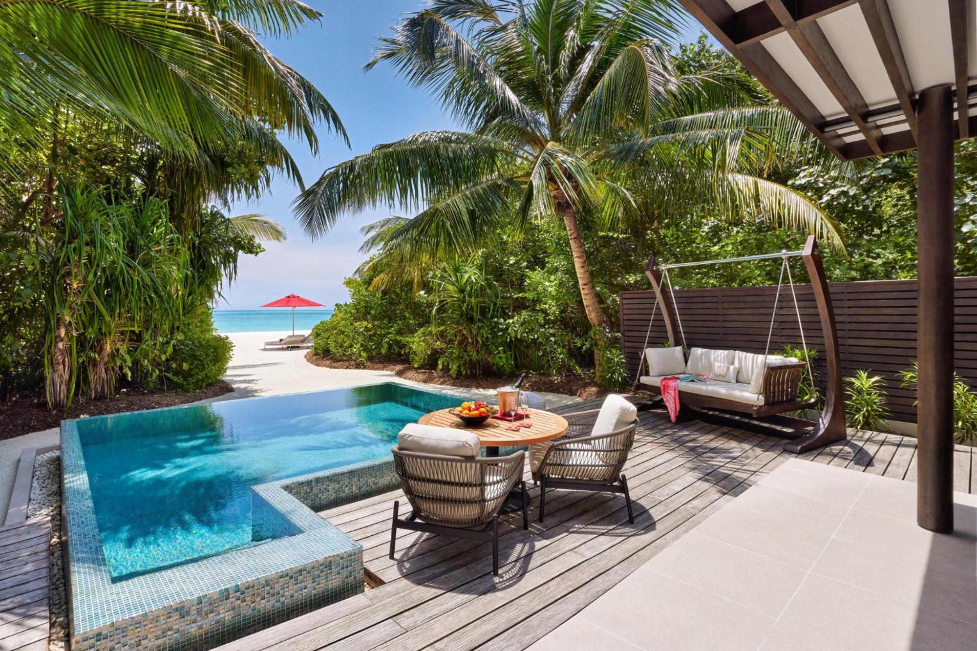 Deluxe Poolvilla am Strand