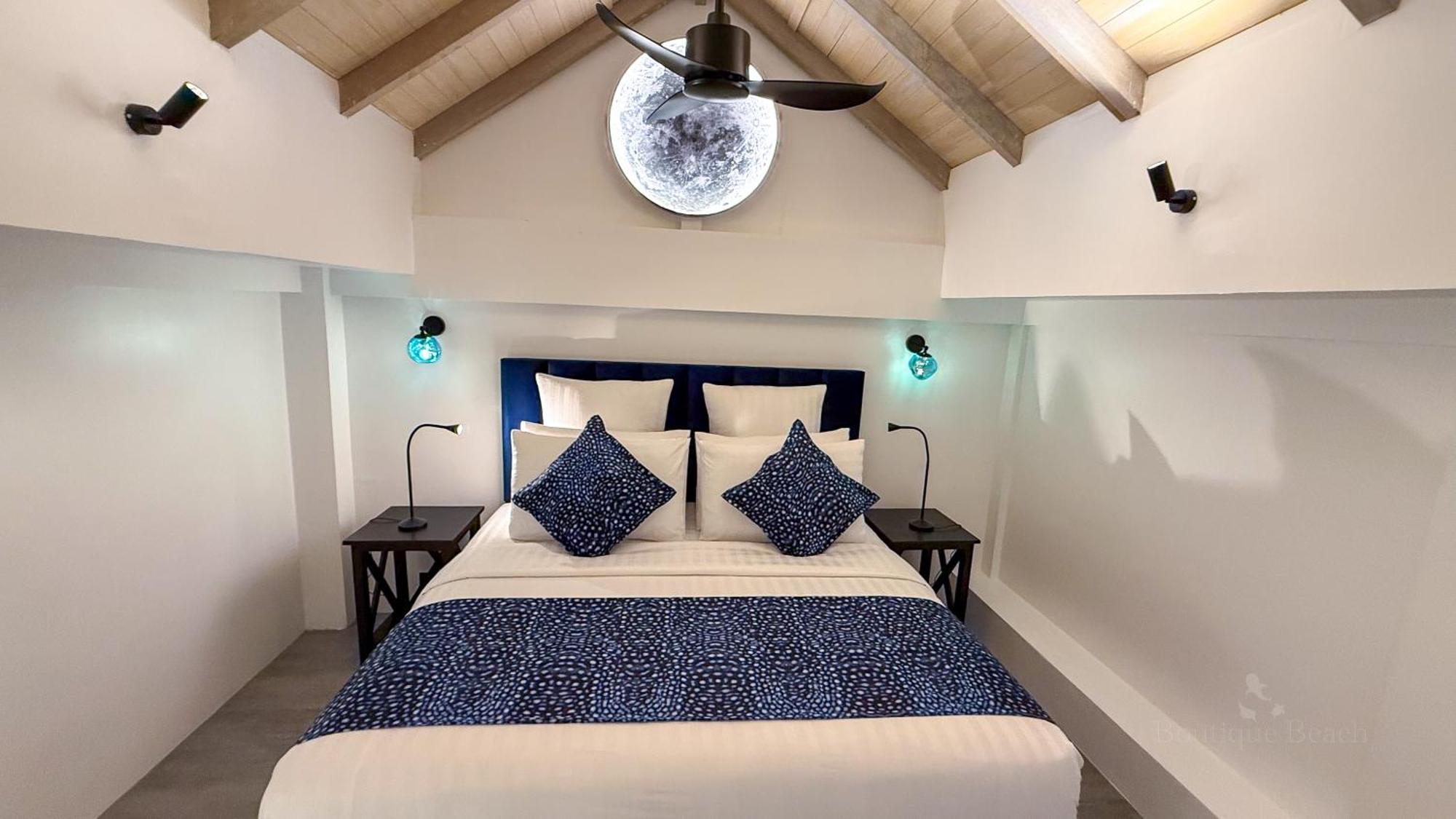 Suite Mezzanine Room on all inclusive with Two dives per day