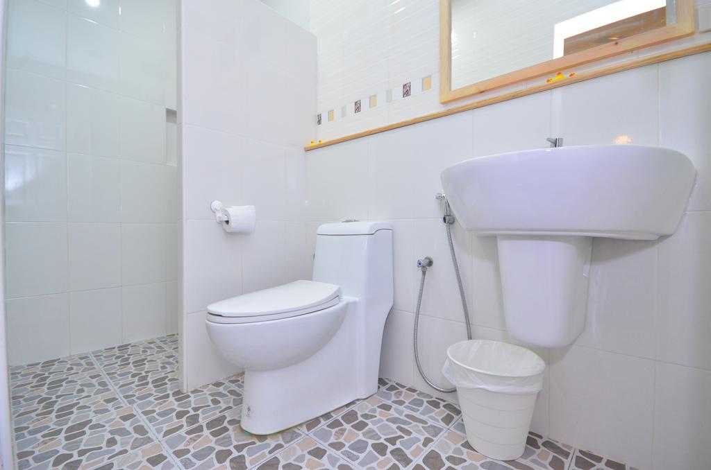 Deluxe King,402598413:JPEG