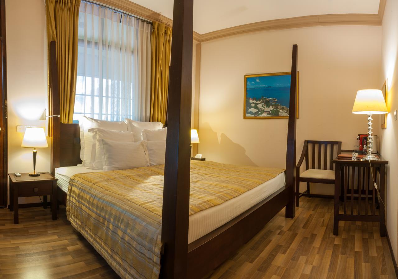 Superior Double Room Return Airport Transfer,559155450:JPEG