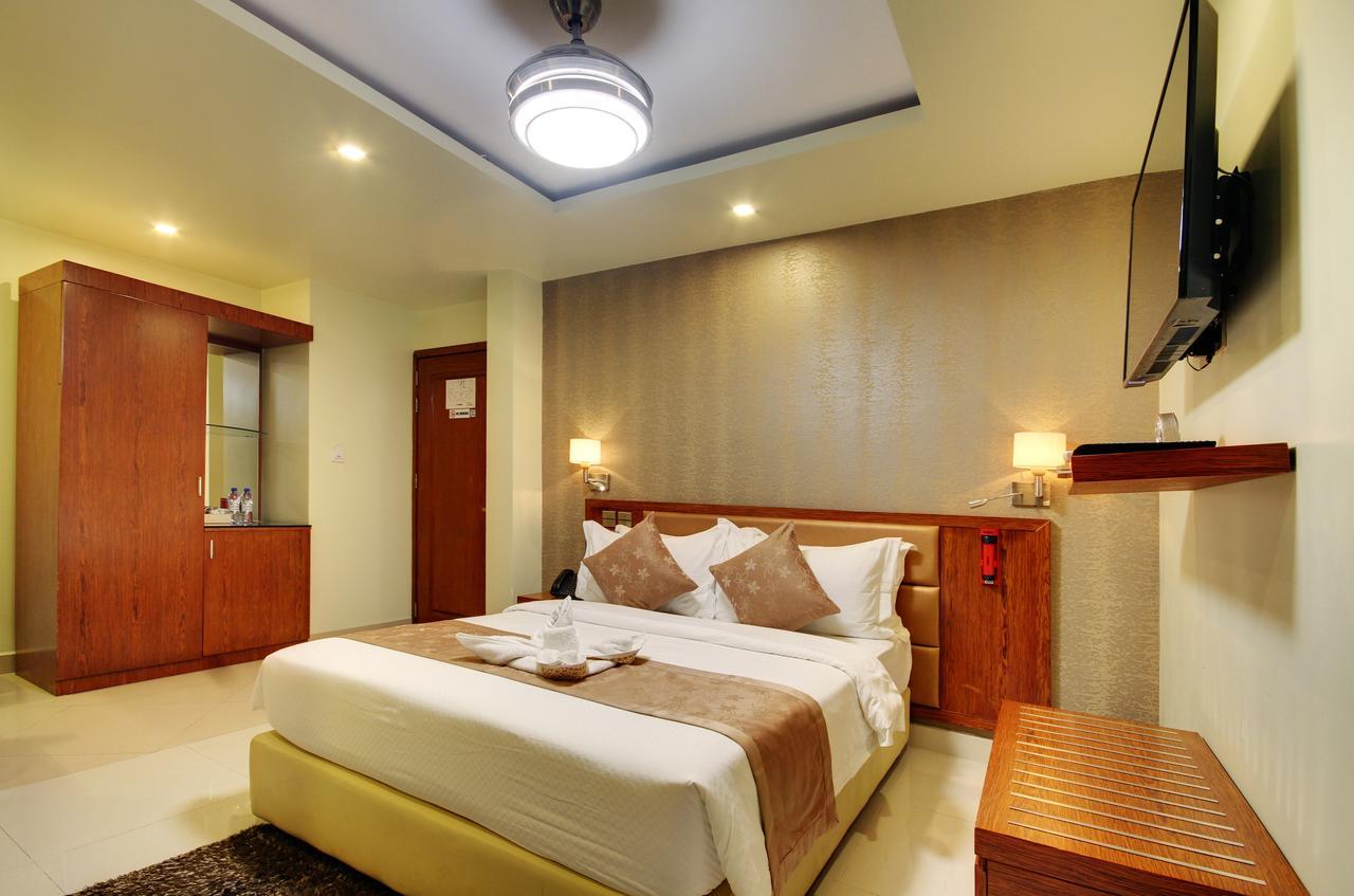 Executive Double Room Return Airport Transfer on Food & Beverage Spa,656118243:JPEG