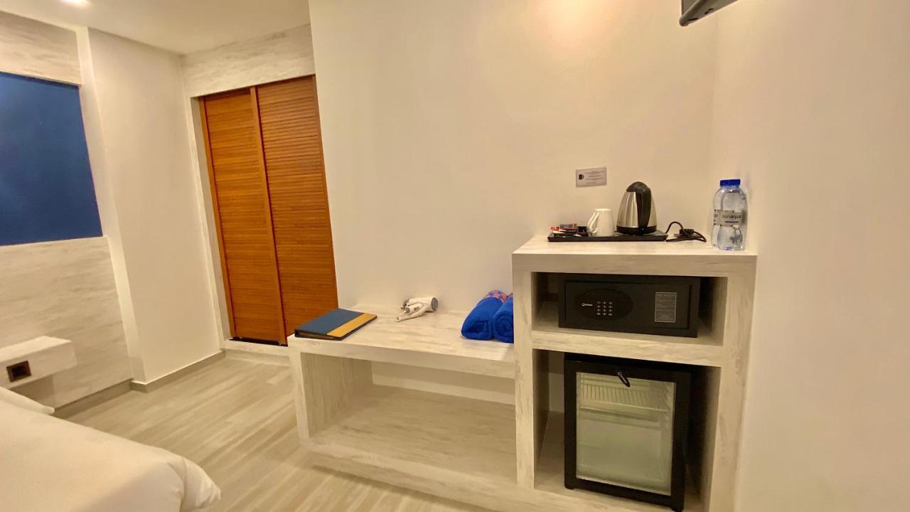 Standard Double Room (Excludes Window Access),979819489:JPEG