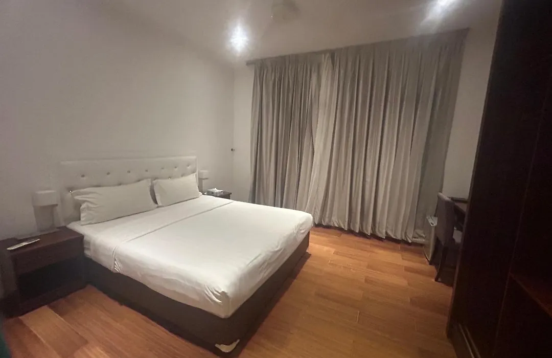 Paradise Peak Travels-1