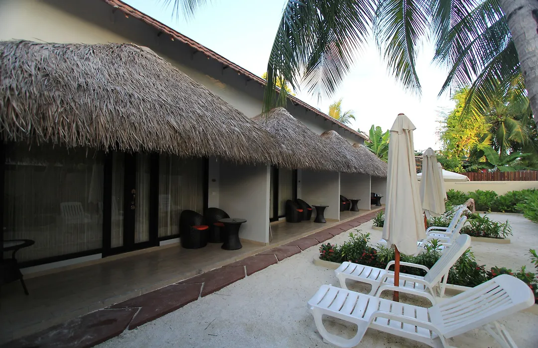 Local Island Inn-1
