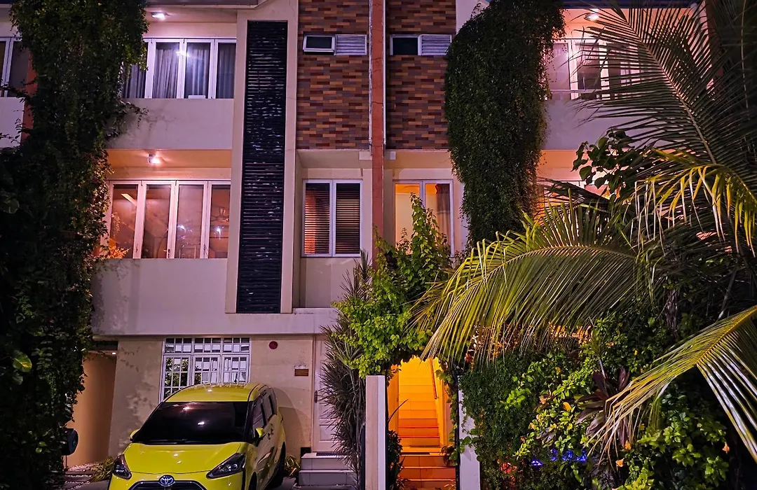 Reef Guest House-1