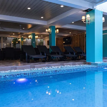 Aquzz Hotel & Spa - Maldives-3