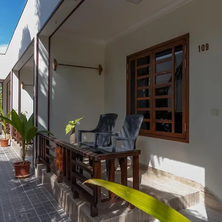 Kamadhoo Inn-2