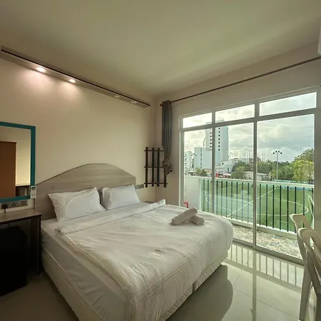 Paradise Peak Travels-3