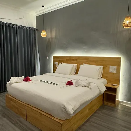 Dhigurah Beach Inn-2