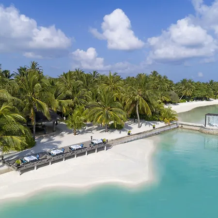 Sheraton Maldives Full Moon Resort & Spa-3