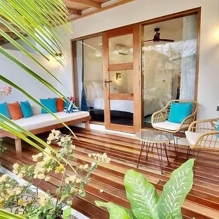 Seaside Dhigurah-3
