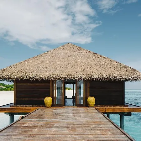 Lux* North Male Atoll-2
