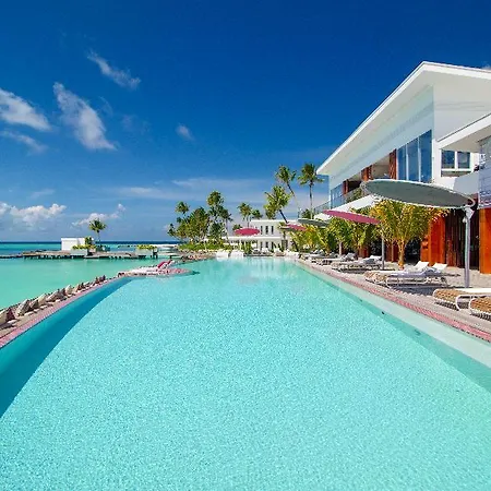Lux* North Male Atoll-3