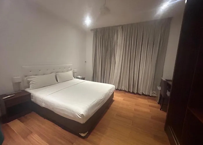 Bed and Breakfast Paradise Peak Travels Maafushi