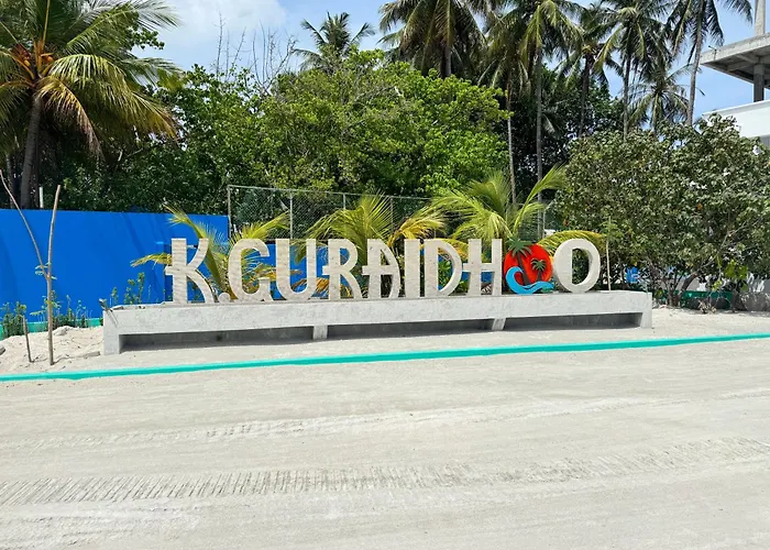 Ithaa Beach Guraidhoo 