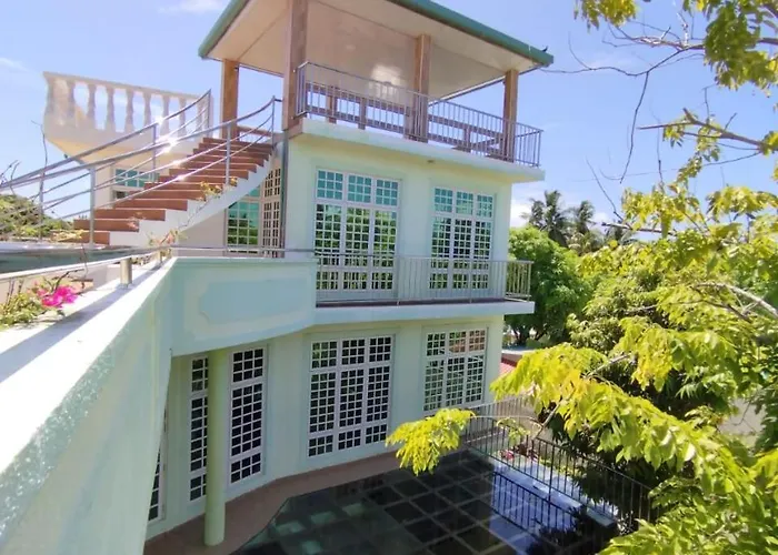 MALDIVES Hotels