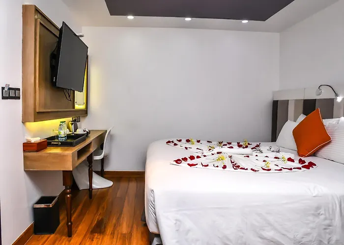Beehive Premier Hotel Male