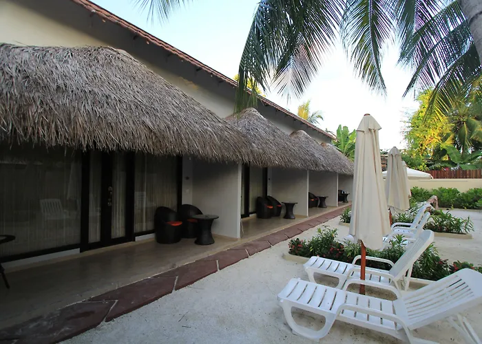 Local Island Inn Hangnaameedhoo