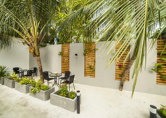 Island Scuba Inn Dhangethi