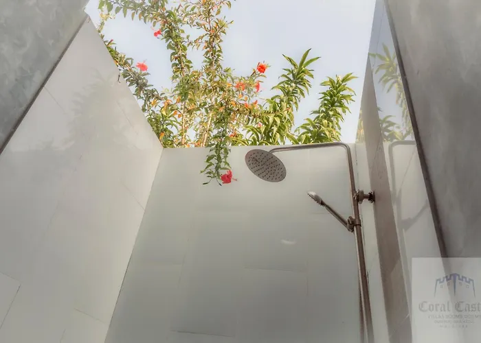 Coral Castle - Goidhoo Maldives Hotel