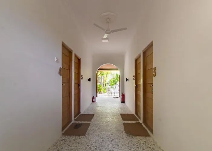 Noorani Retreat Dhiffushi Bed & Breakfast